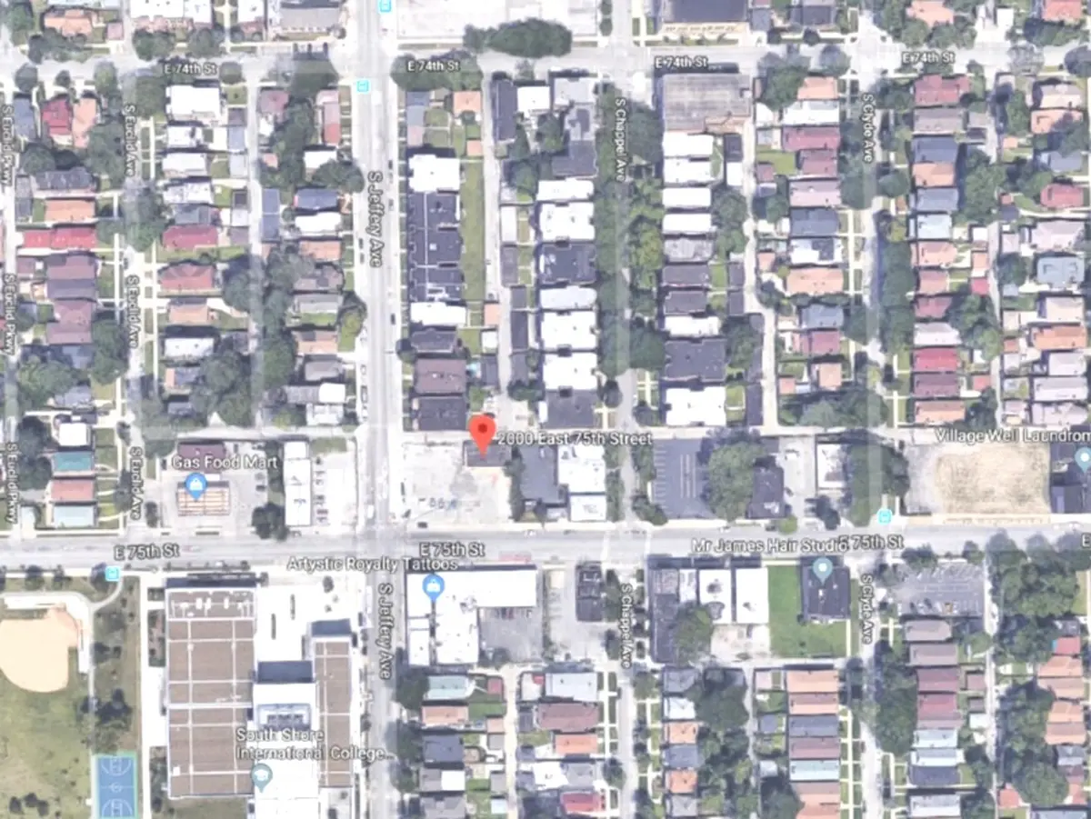 2000 E 75th Street