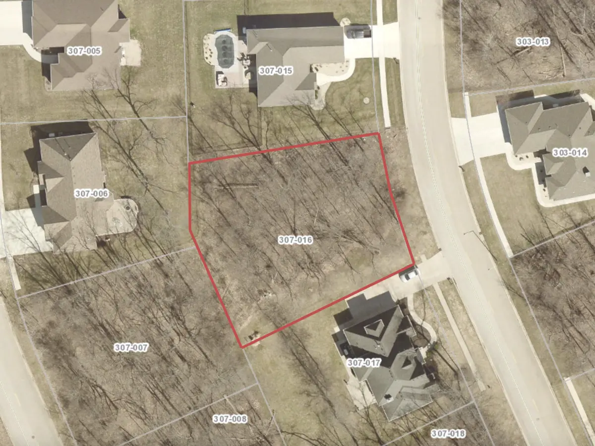 1028 Oakwood Drive