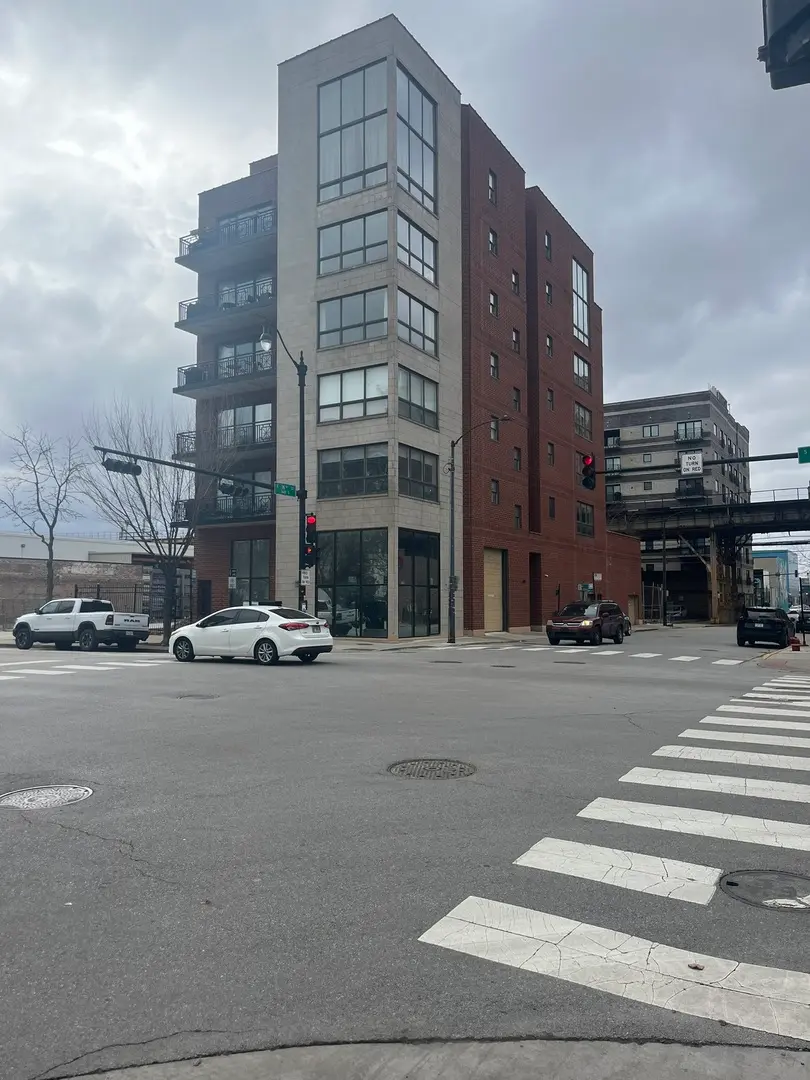 1600 S Wabash Avenue