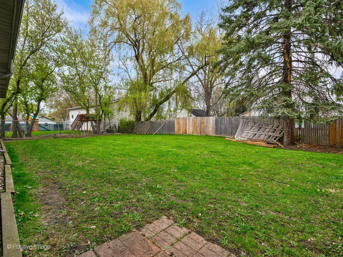 1550 Green Bay Road
