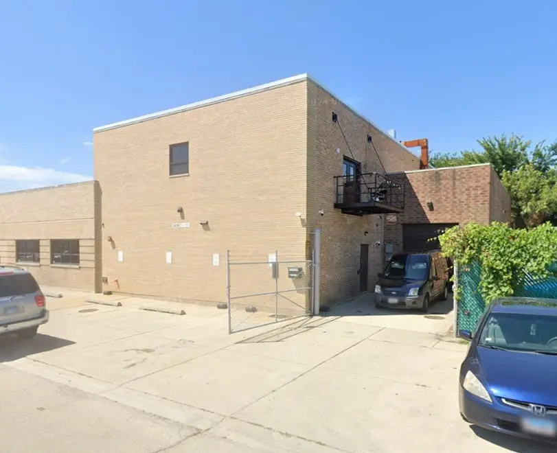 3306 N Knox Avenue