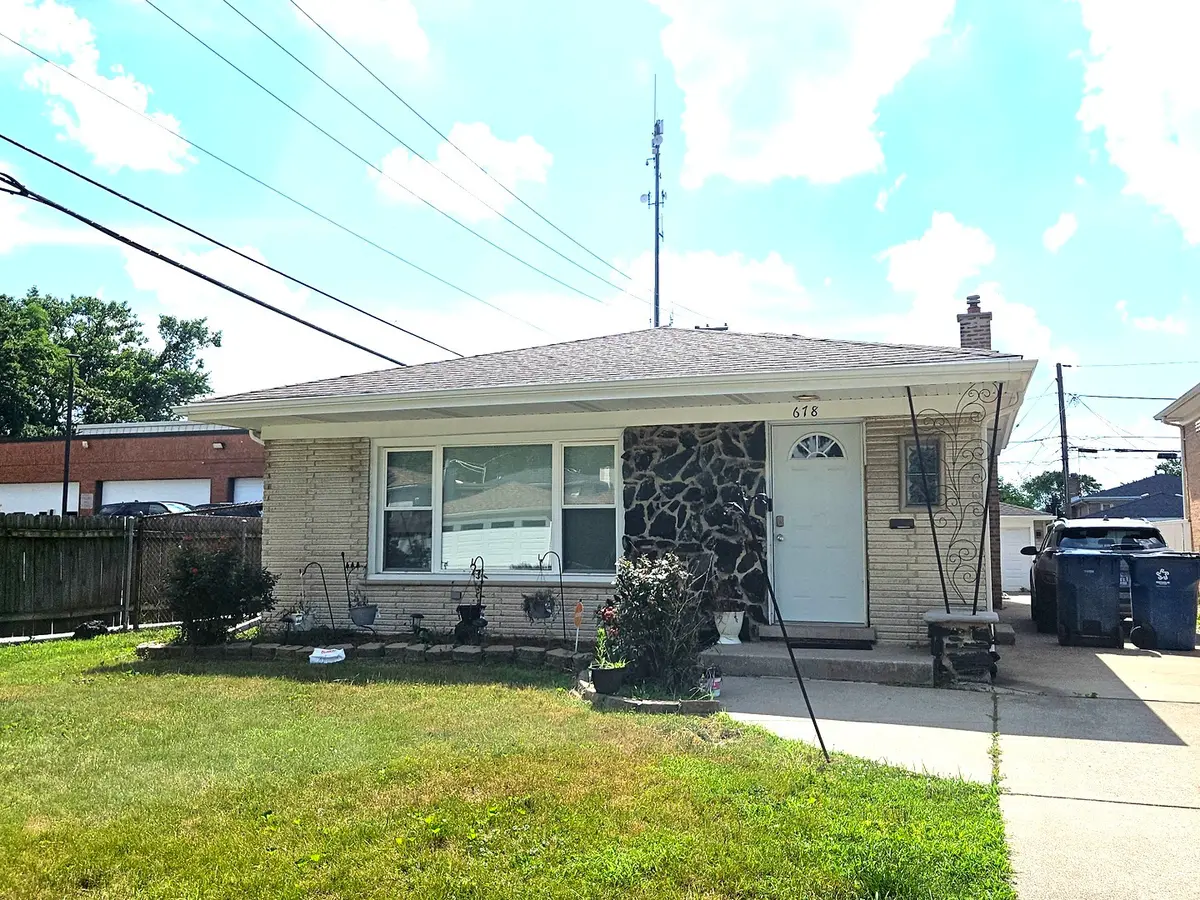 678 Muskegon Avenue