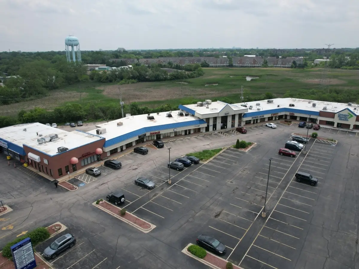 315-345 W Northwest Highway