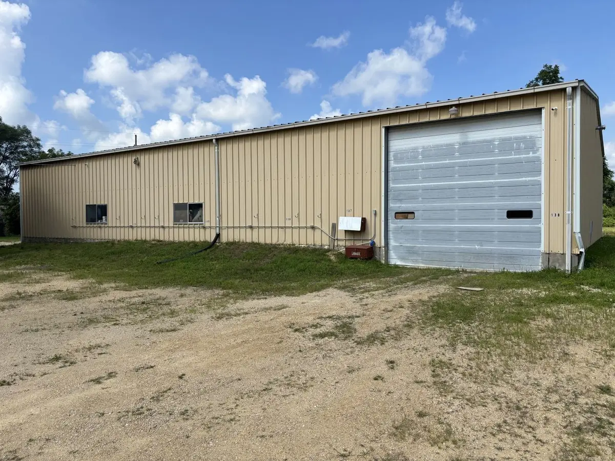 2180 E Yellow Creek Road