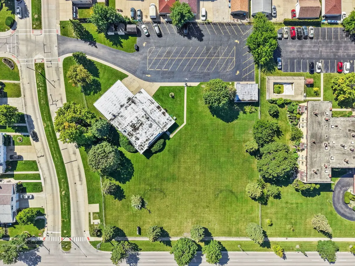 800 Beau Drive
