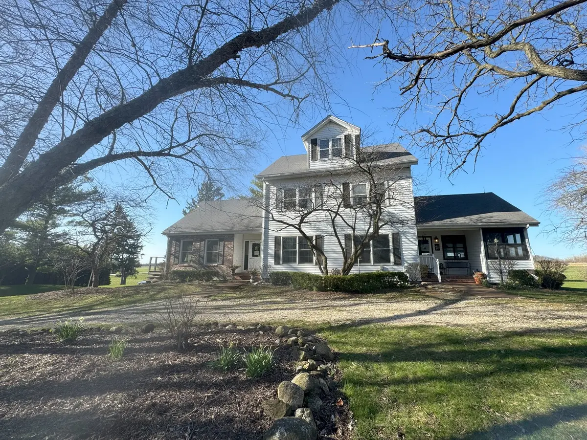 17N753 Widmayer Road