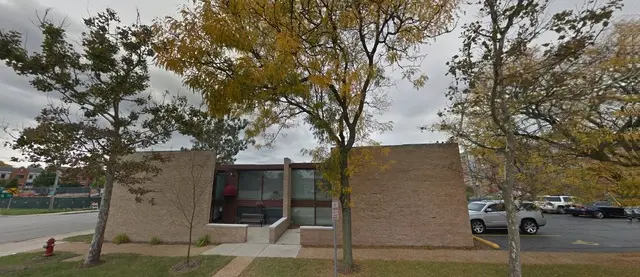 100 E Irving Park Road