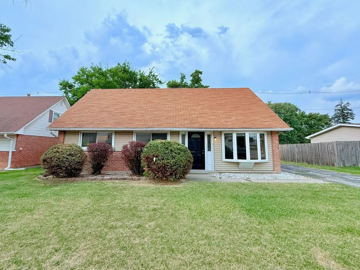 163 W RAYE Drive