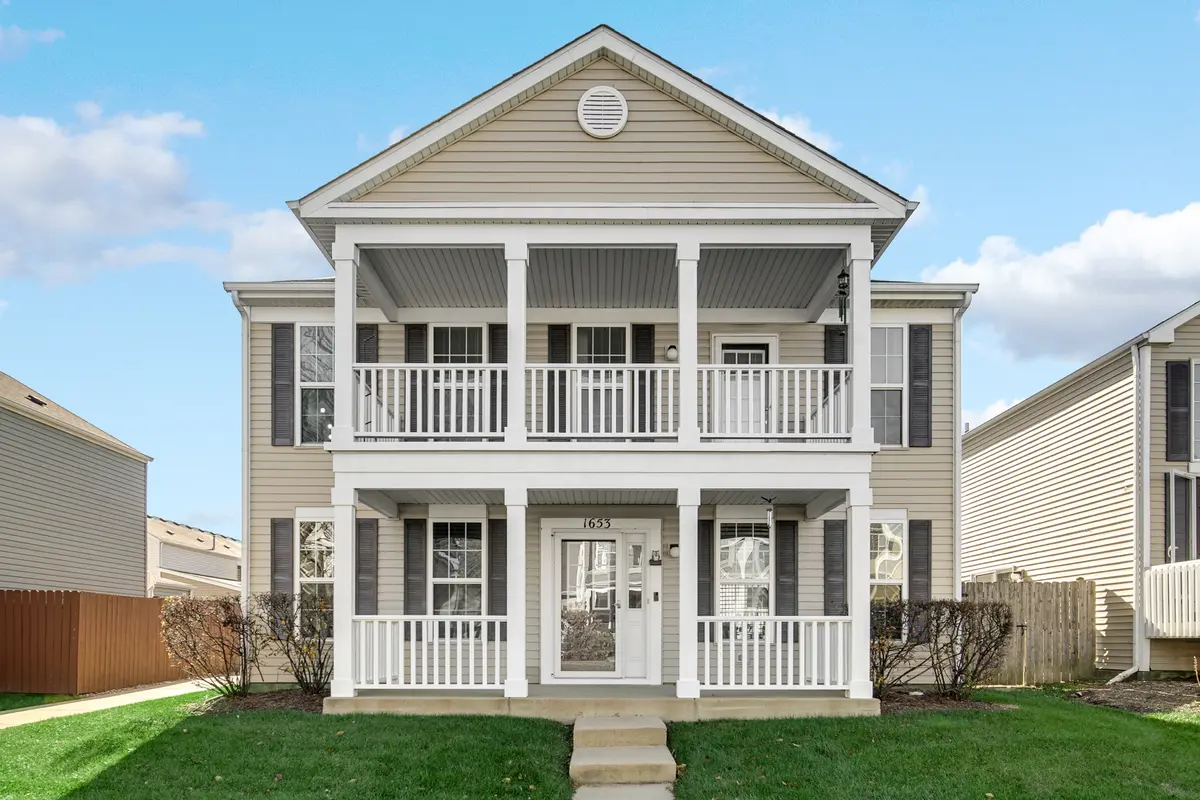 1653 Victoria Park Circle