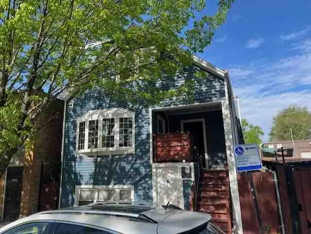 2948 N Narragansett Avenue