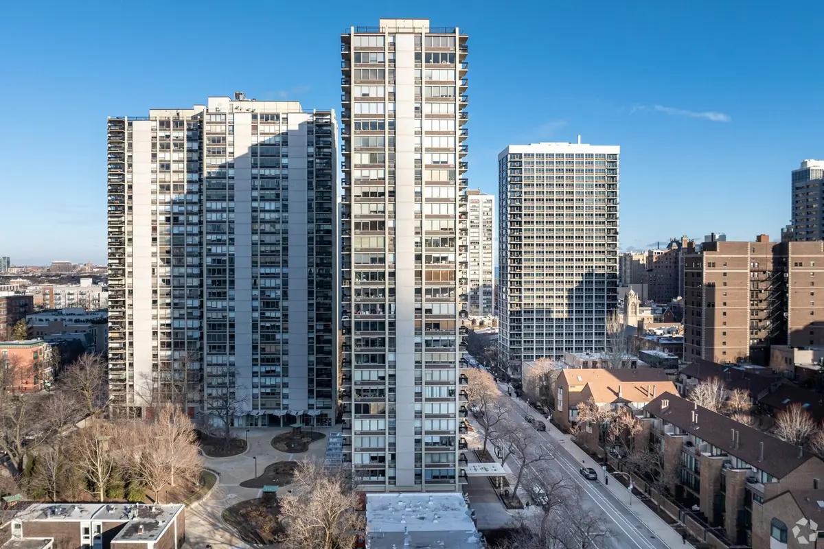 1360 N Sandburg Terrace