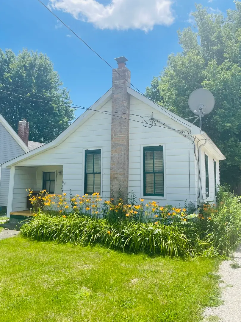 1213 E Main Street