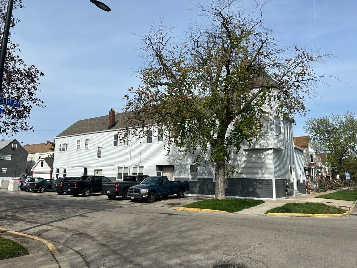 5028 W 31st Place