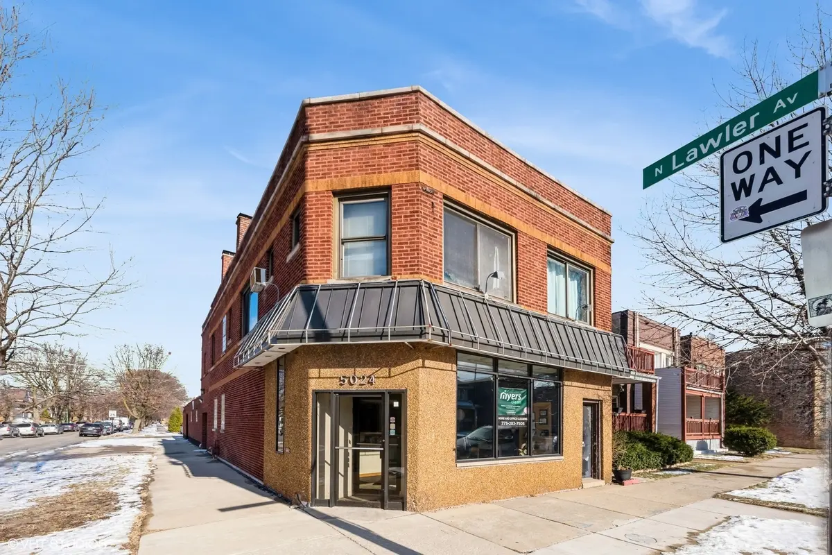 5024 W Irving Park Road