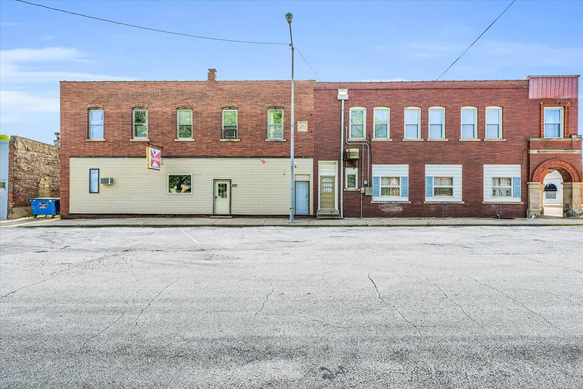 206 W Lincoln Street