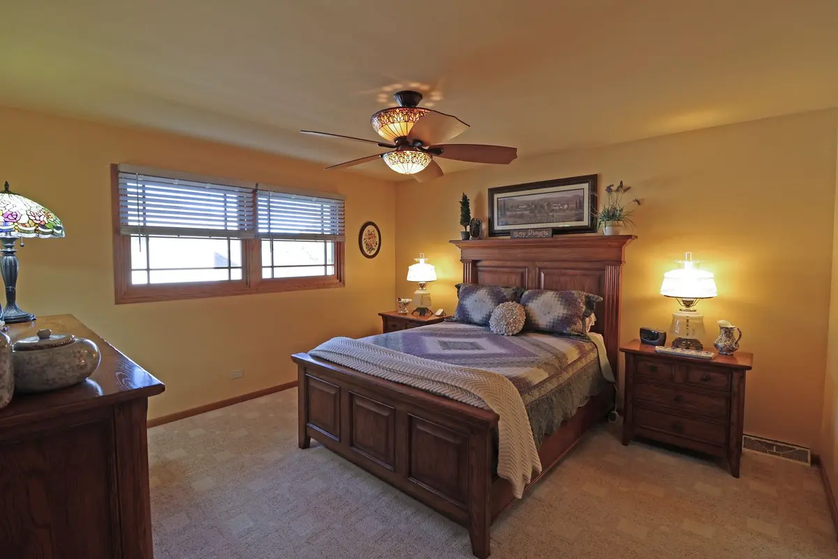 17624 Rosewood Lane