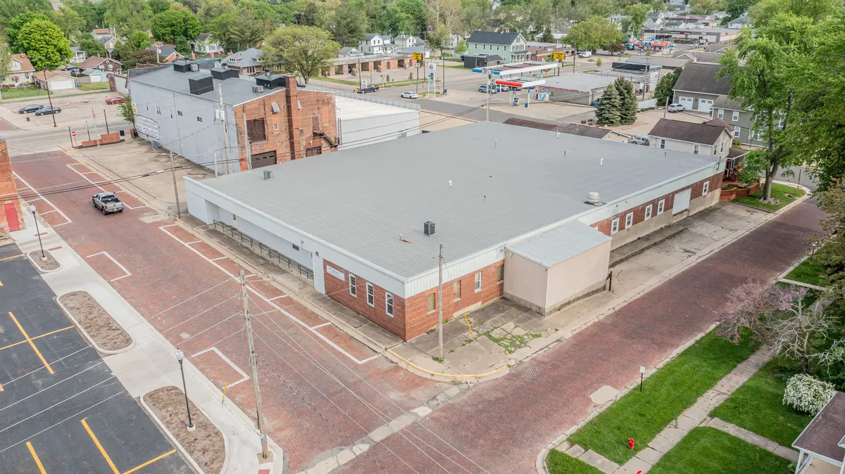 825 N Pleasant Street