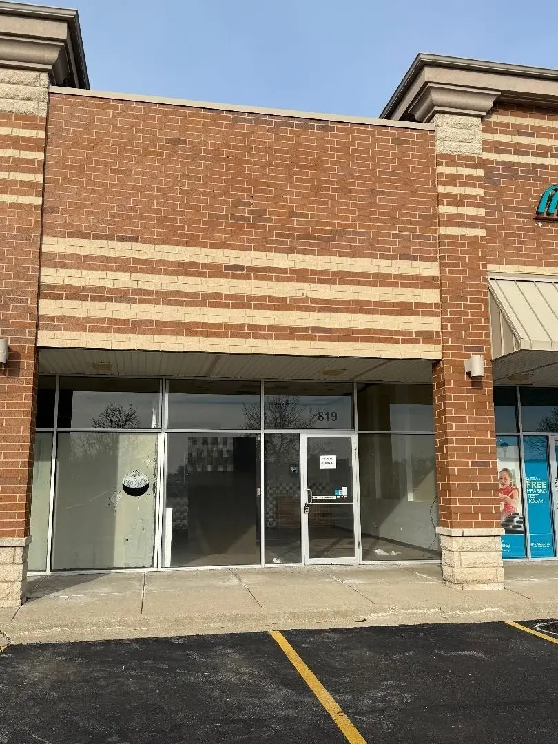 819 N Randall Road