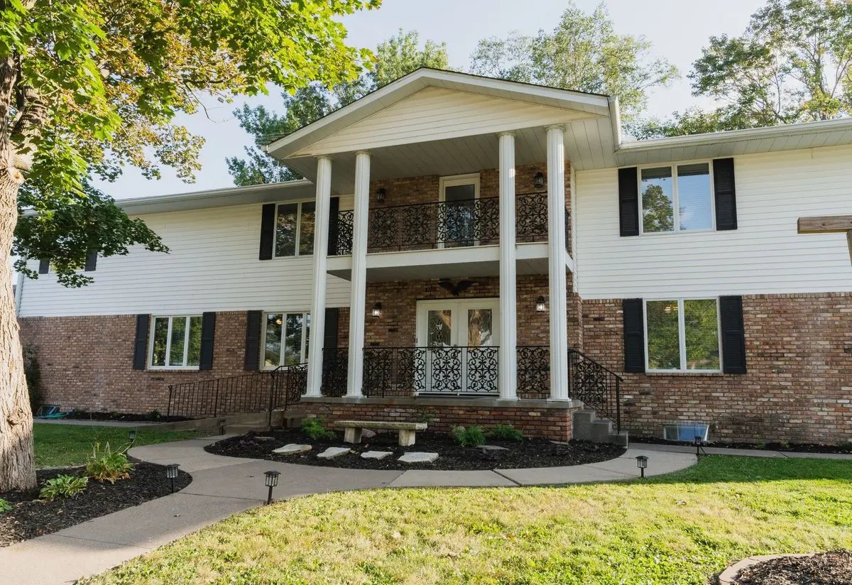 807 3rd Street