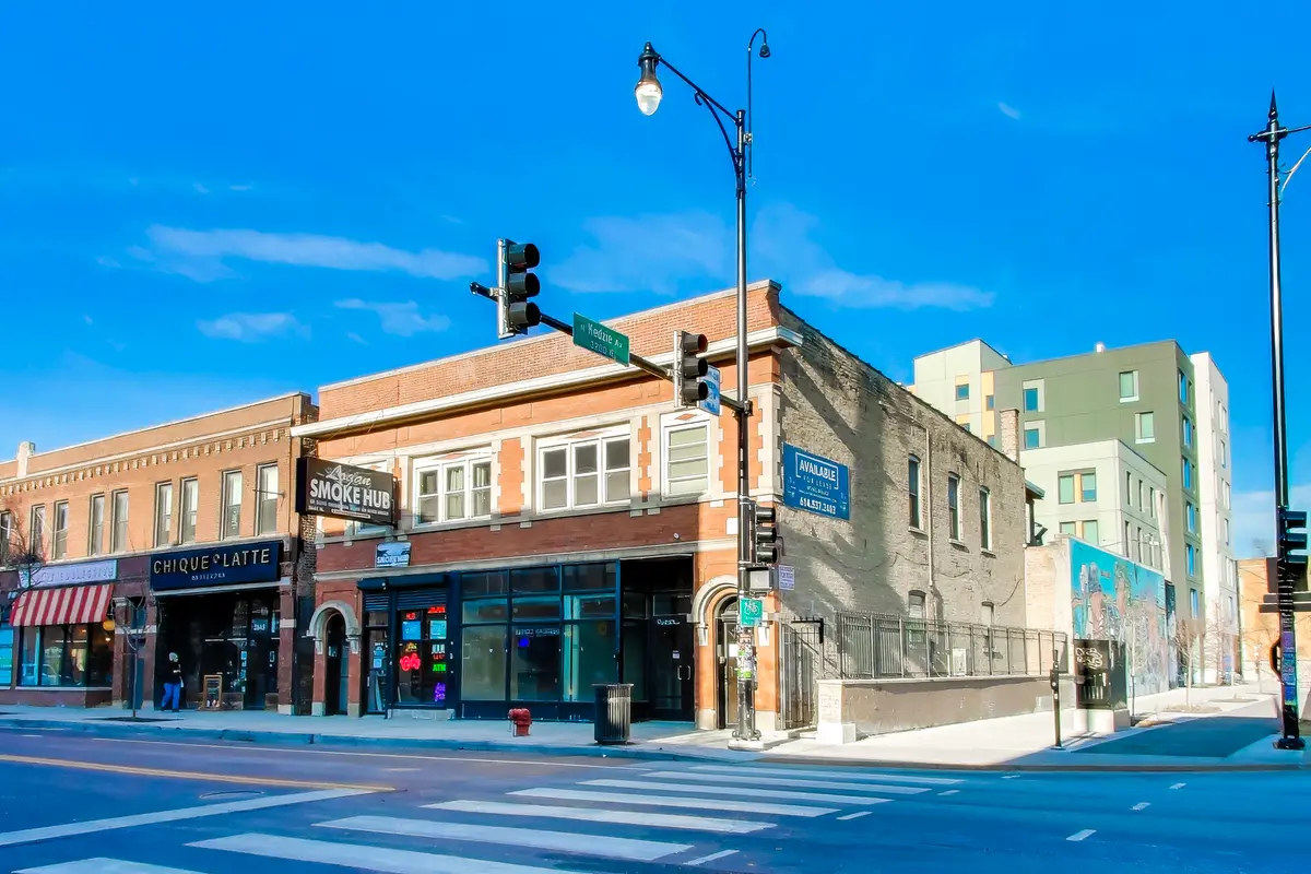 2639 N Milwaukee Avenue