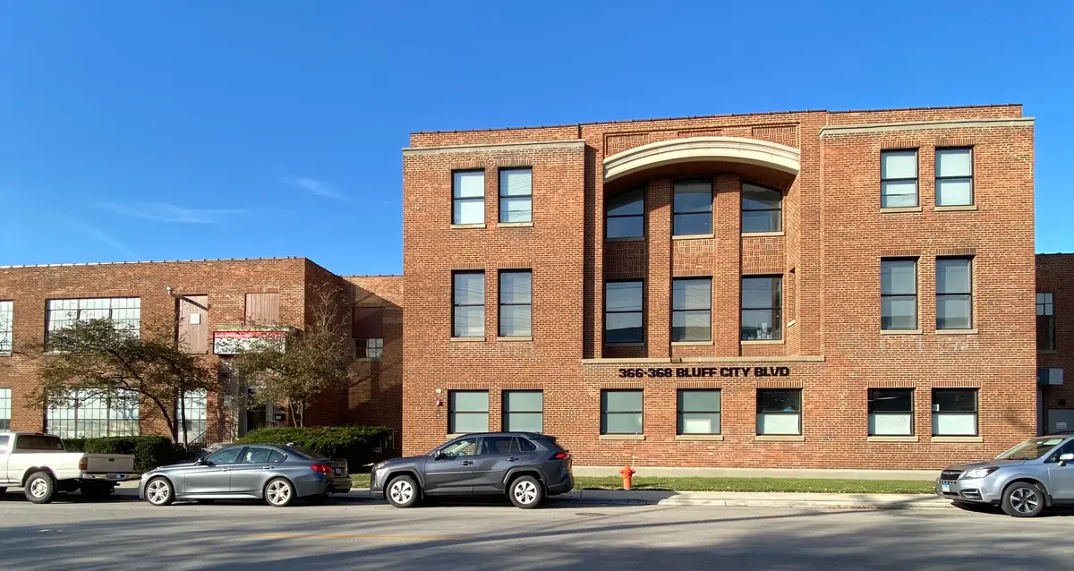 366 Bluff City Boulevard