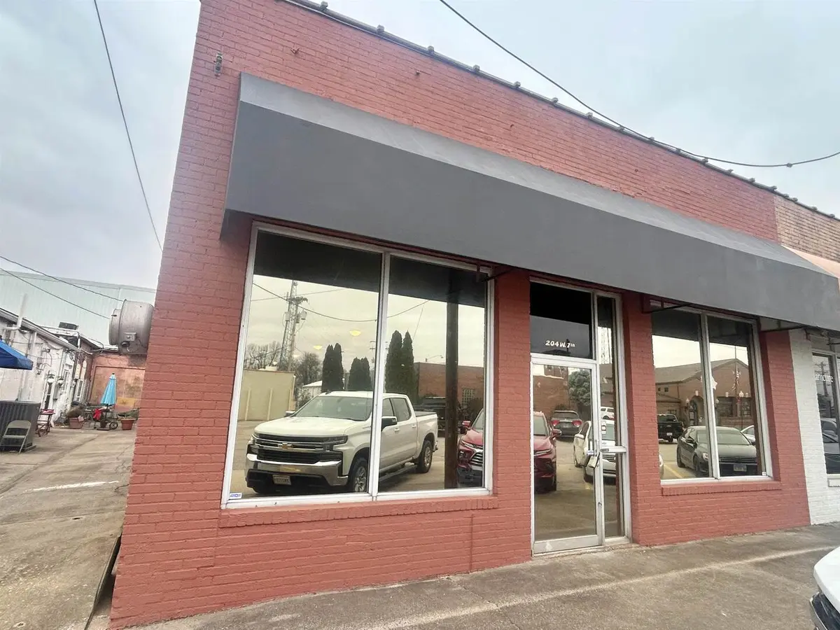 204 W 7th Street