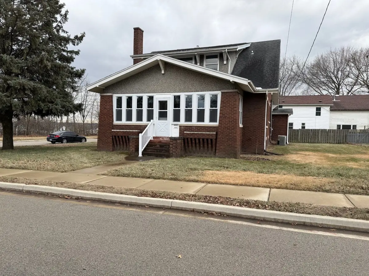 1204 6th Street