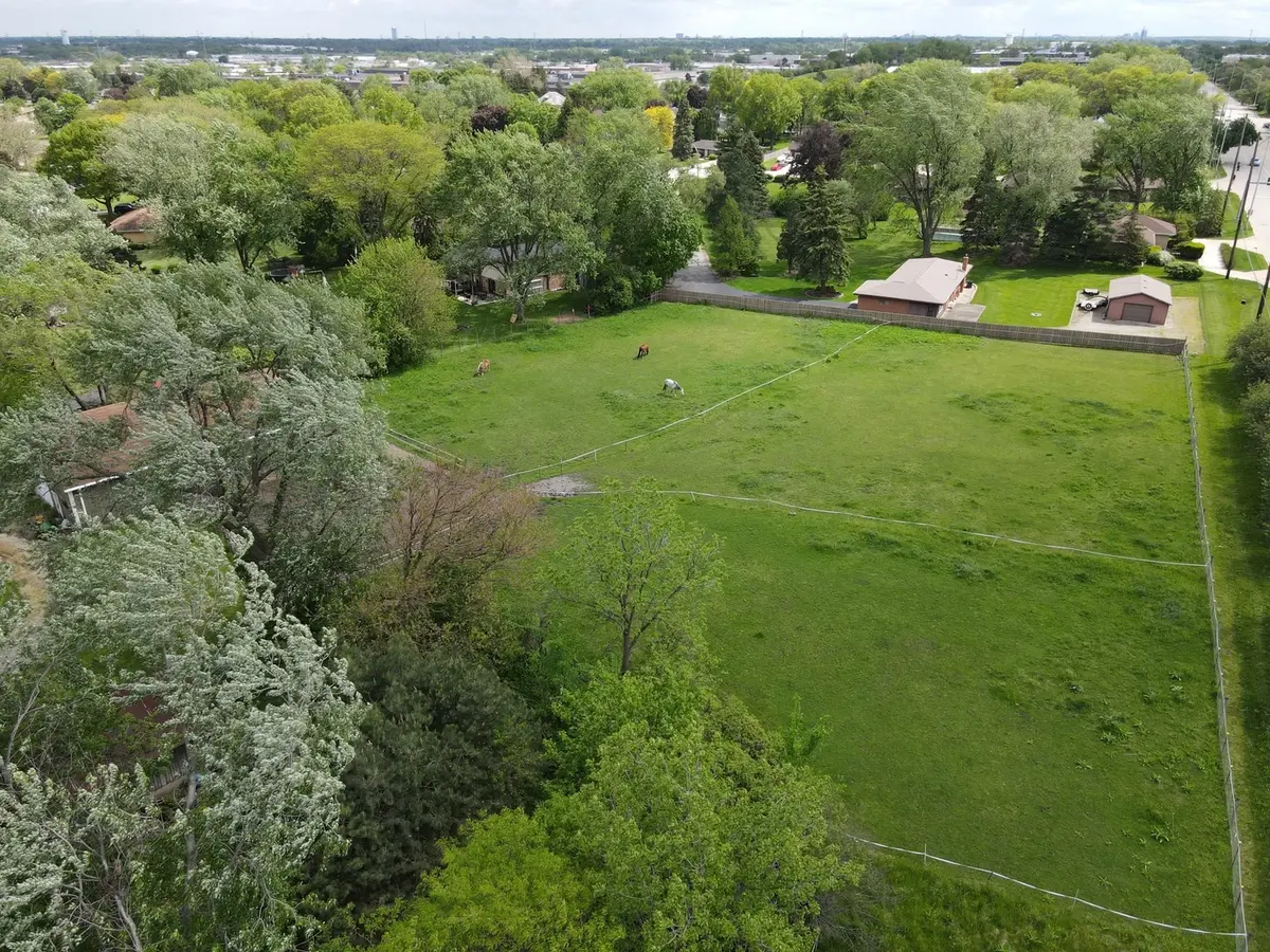 20W561 Army Trail Boulevard