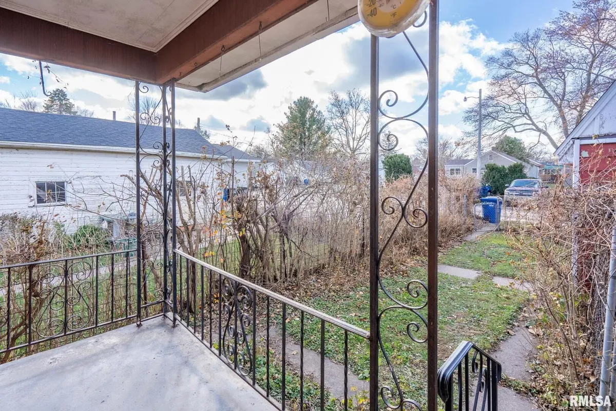 2709 16TH Street