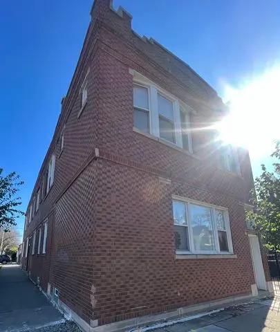 2159 N Laramie Avenue