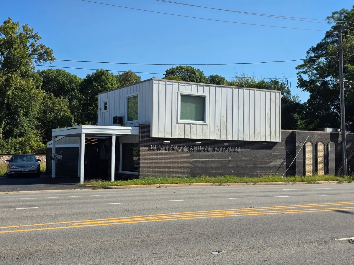 337 W Maple Street