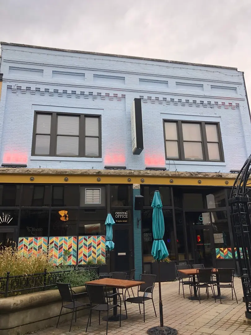 6 Taylor Street E