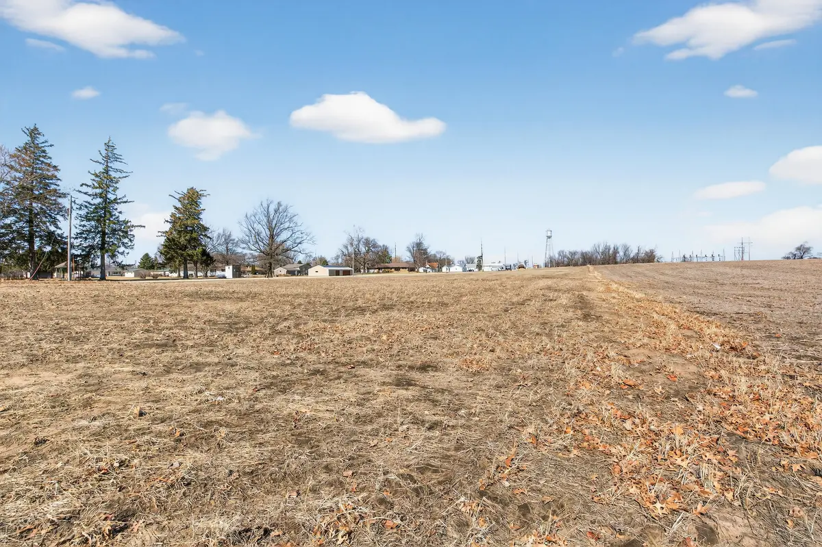 Lot 8 5th Street