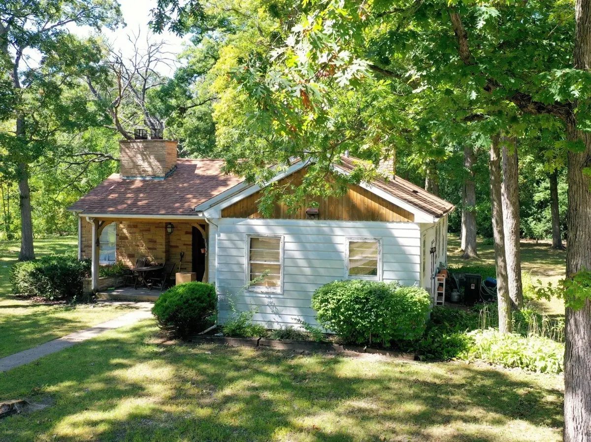 18238 W Gages Lake Road