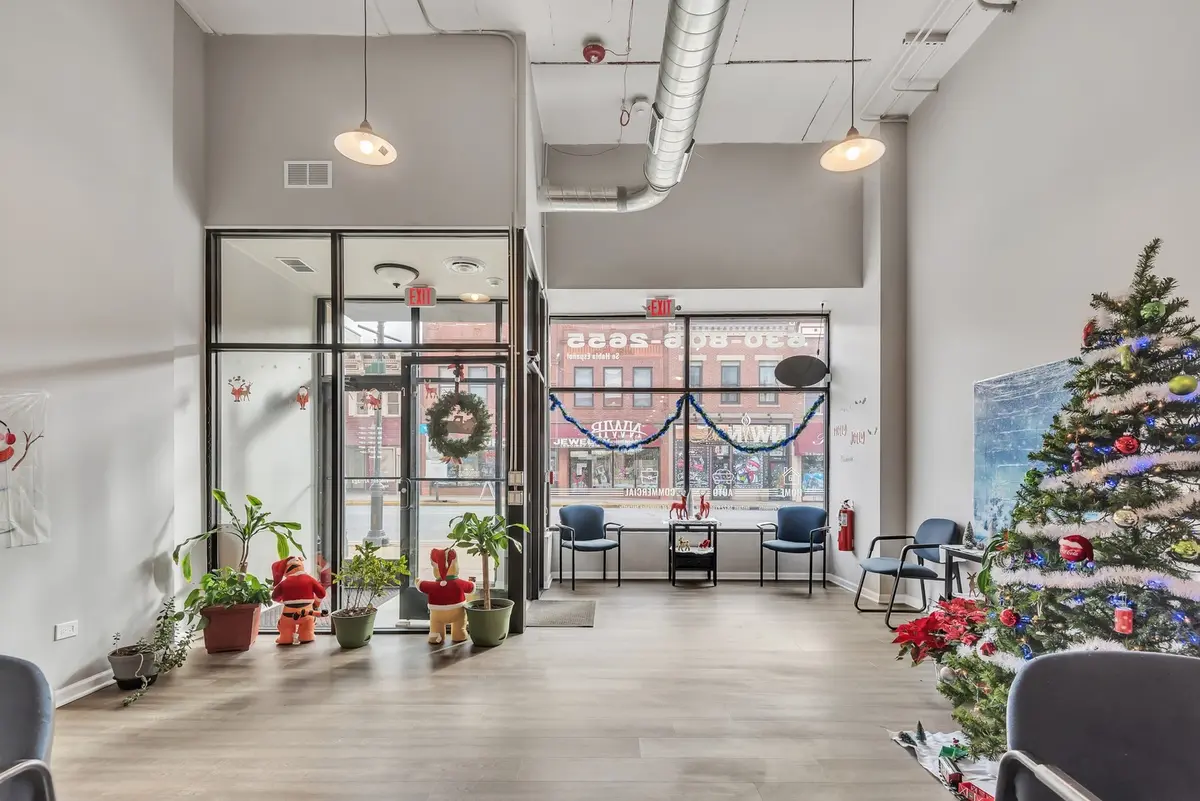 26 N BROADWAY