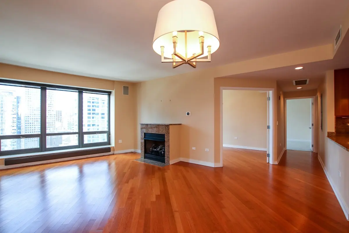 130 N Garland Court