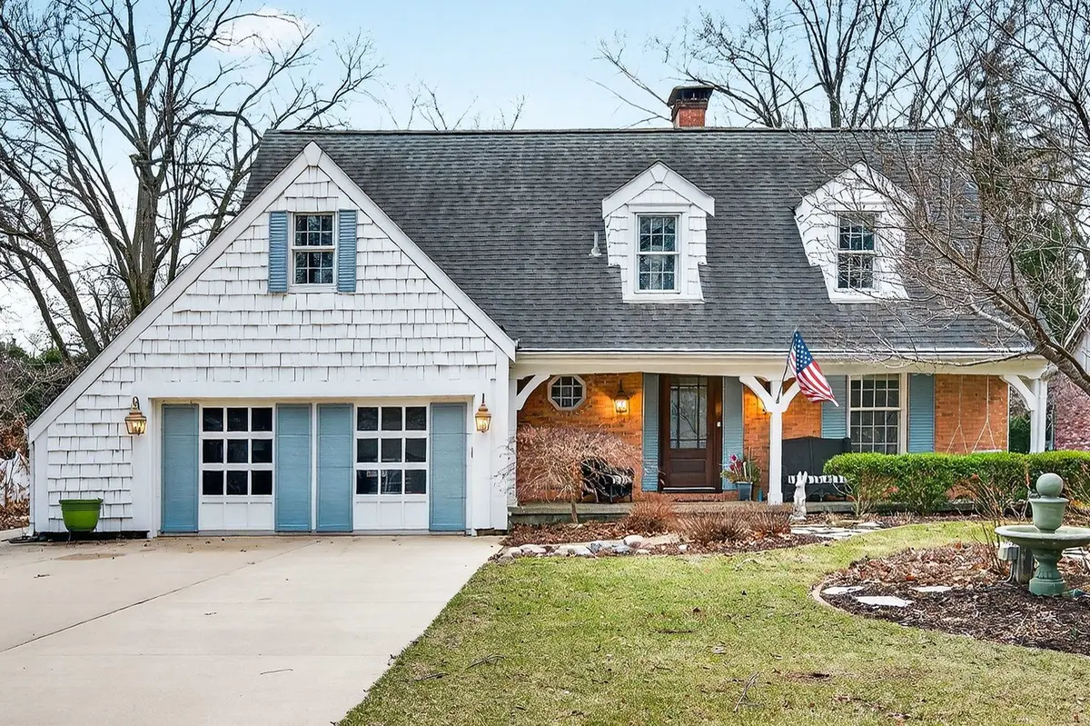 17 Sunset Road