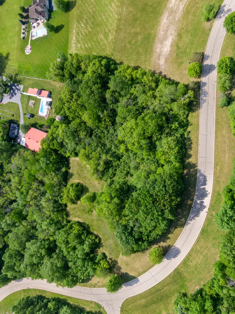 7389 English Oak Lane