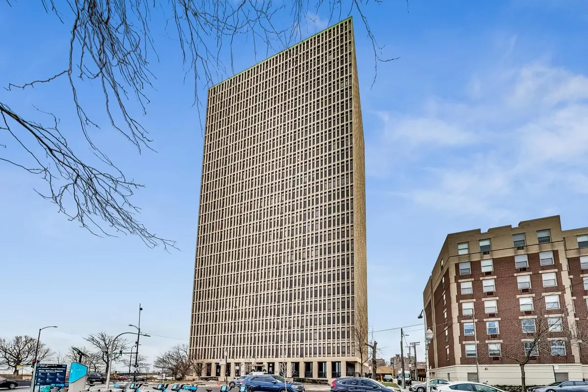 6700 S South Shore Drive