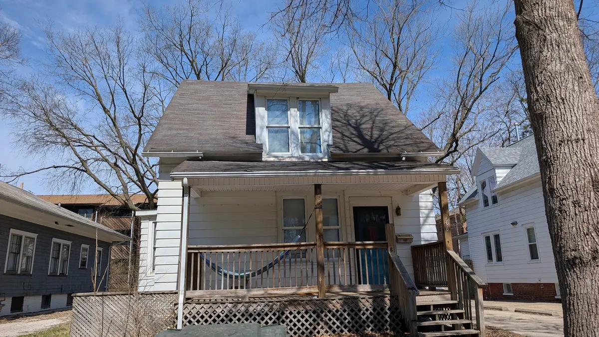 706 W High Street