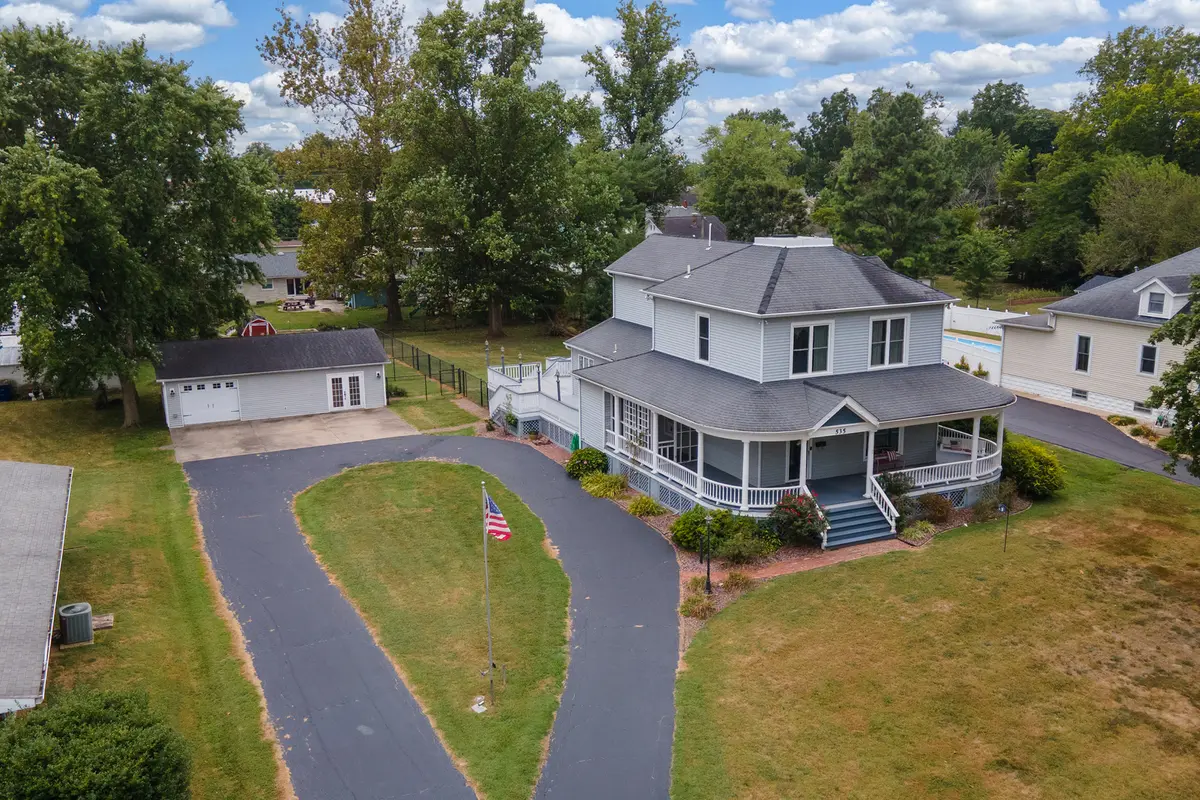 535 E Main Street
