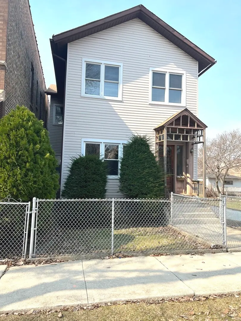 3322-26-28 S Parnell Avenue