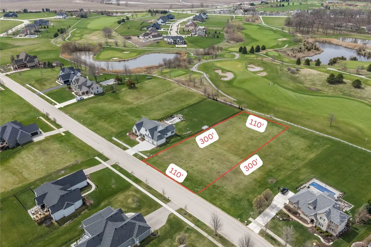 7399 Fairway Drive