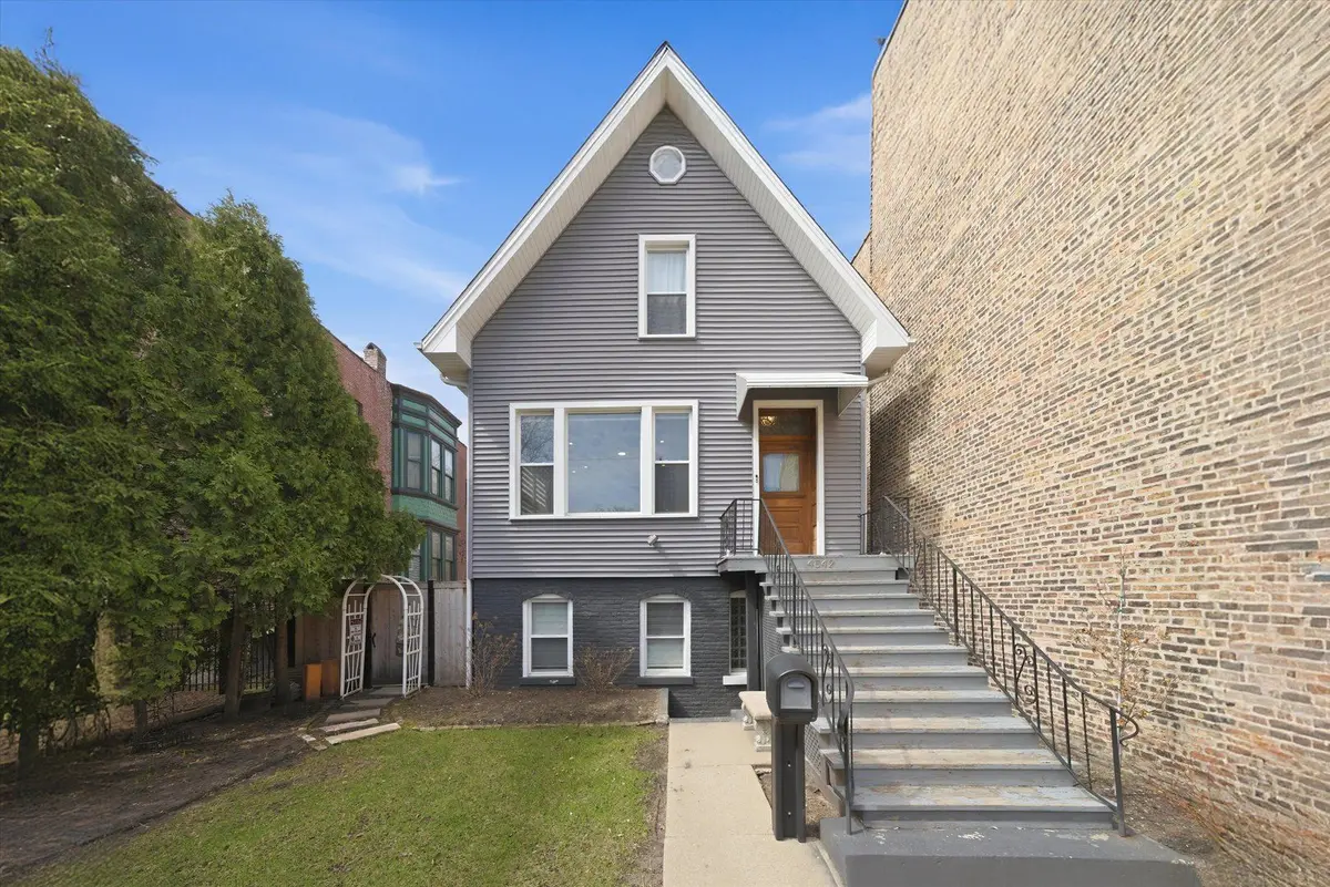 4542 N Ashland Avenue