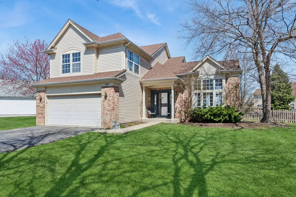 909 Brompton Circle