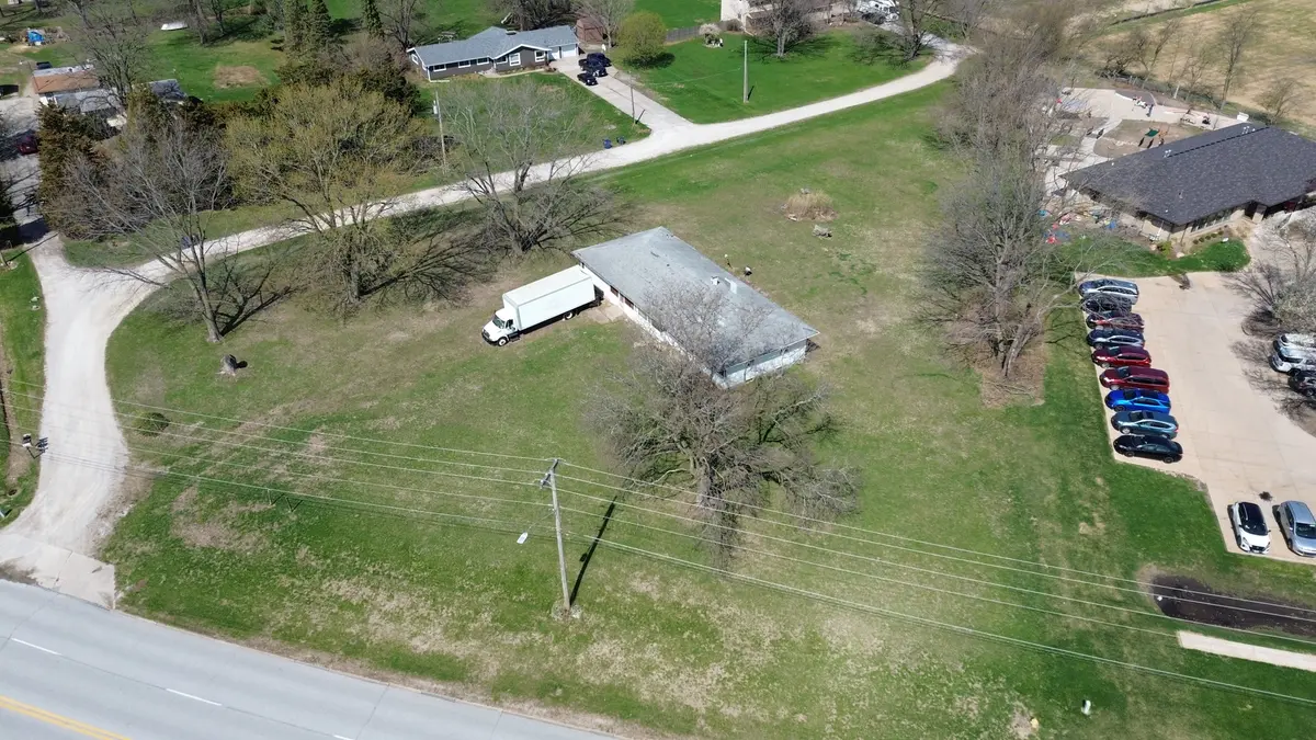 3121 Middle Haven Road