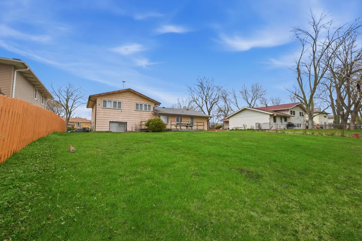 1133 Perth Drive