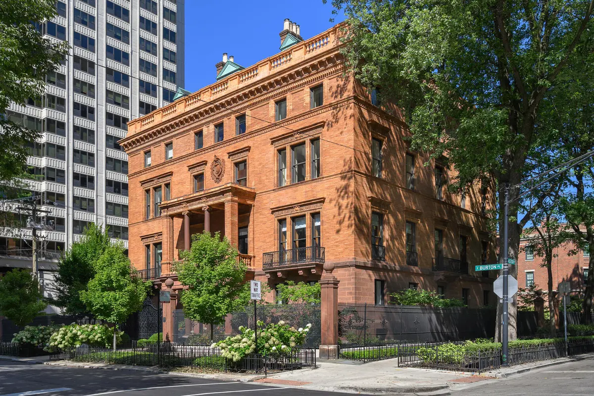 1500 N Astor Street