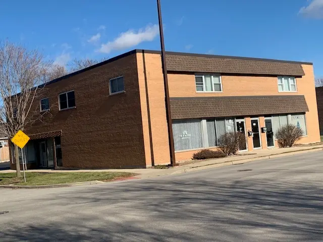 734 E St. Charles Road