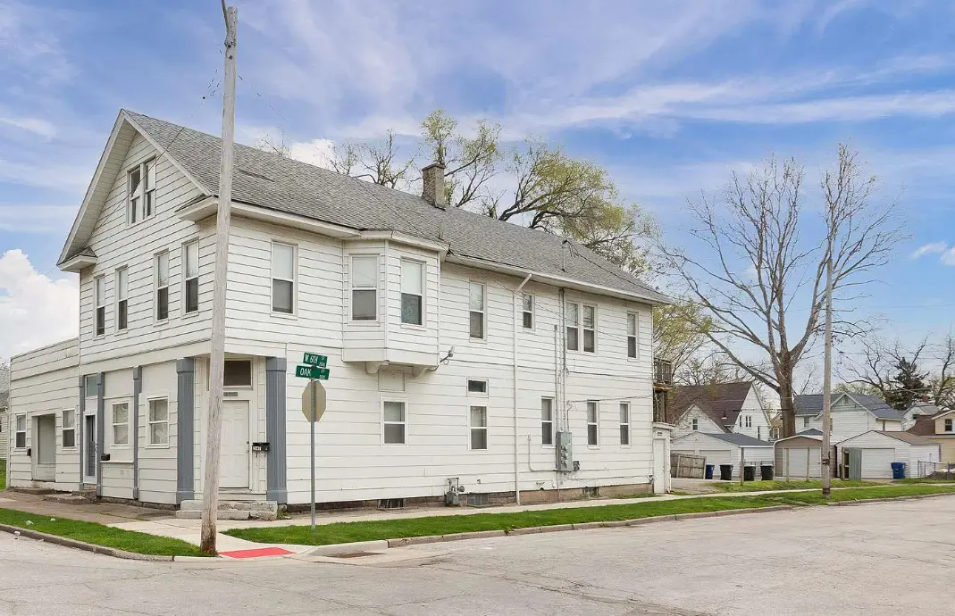 2047 W 6th Street